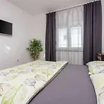 Modernes In Traumlage Nur 70 Meter Zum Mit Parkplatz, Meerblick, Hundefreundlich * Selce