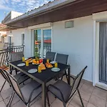 Modernes In Traumlage Nur 70 Meter Zum Mit Parkplatz, Meerblick, Hundefreundlich Apartment Selce