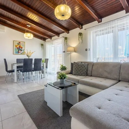 Modernes In Traumlage Nur 70 Meter Zum Mit Parkplatz, Meerblick, Hundefreundlich Apartmán *