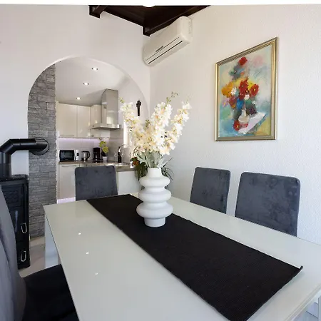 Apartmán Modernes In Traumlage Nur 70 Meter Zum Mit Parkplatz, Meerblick, Hundefreundlich