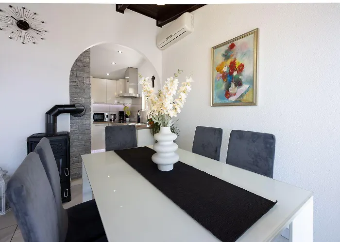 Apartmán Modernes In Traumlage Nur 70 Meter Zum Mit Parkplatz, Meerblick, Hundefreundlich
