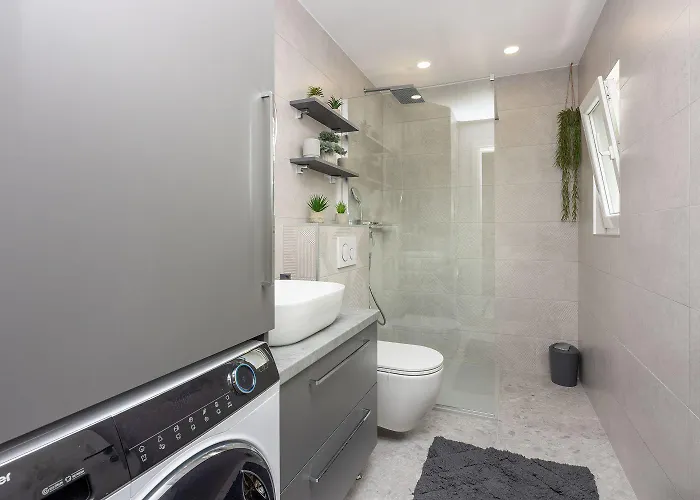 Apartmán Modernes In Traumlage Nur 70 Meter Zum Mit Parkplatz, Meerblick, Hundefreundlich Selce