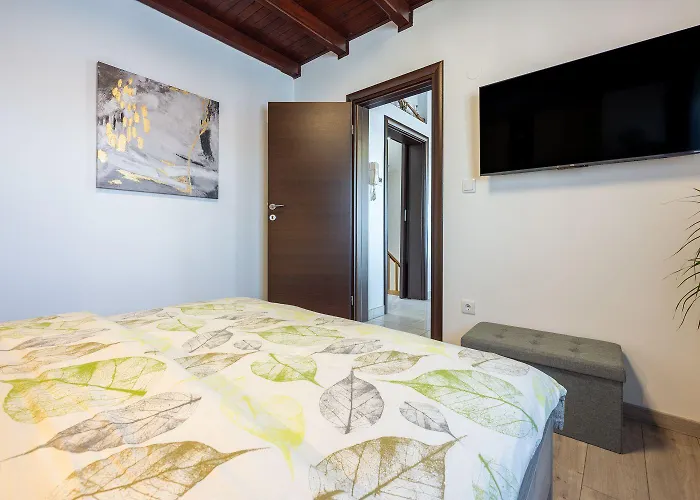 Modernes In Traumlage Nur 70 Meter Zum Mit Parkplatz, Meerblick, Hundefreundlich Apartament *
