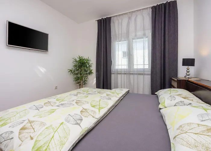 Modernes In Traumlage Nur 70 Meter Zum Mit Parkplatz, Meerblick, Hundefreundlich * Selce