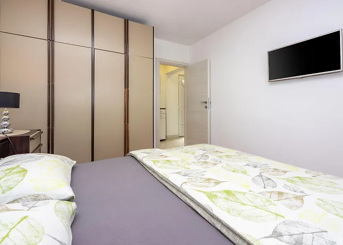 Apartament Modernes In Traumlage Nur 70 Meter Zum Mit Parkplatz, Meerblick, Hundefreundlich