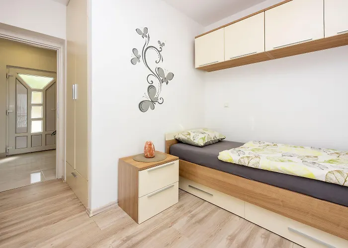Modernes In Traumlage Nur 70 Meter Zum Mit Parkplatz, Meerblick, Hundefreundlich Apartament *