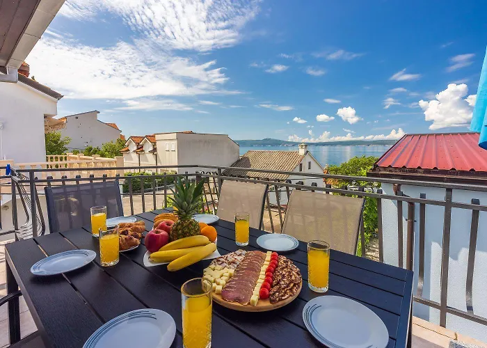 Modernes In Traumlage Nur 70 Meter Zum Mit Parkplatz, Meerblick, Hundefreundlich Selce