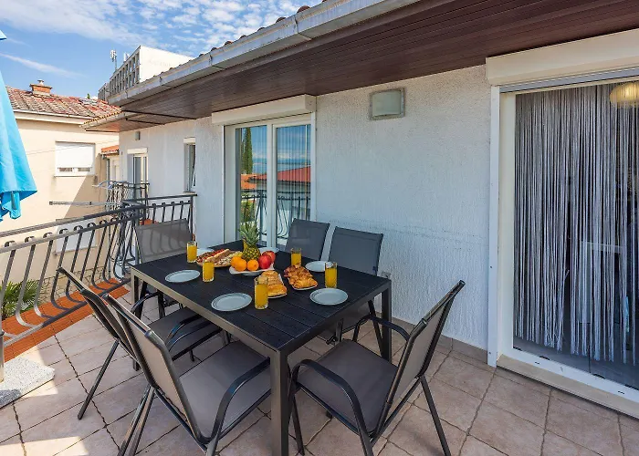 Modernes In Traumlage Nur 70 Meter Zum Mit Parkplatz, Meerblick, Hundefreundlich Apartament Selce